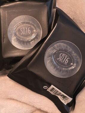 LASHIFY SD.16 Black Lash Clusters (2-Pack)